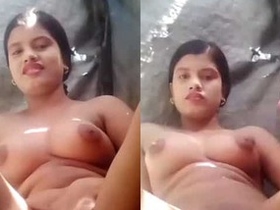 Shaved pussy selfie video of a beautiful Indian girl
