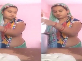 Desi Bhabhi's hot cooking skills