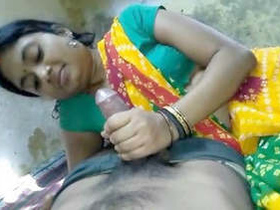 Indian Bhabhi's sensual handjob will leave you breathless