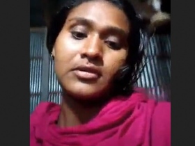 Bangladeshi village girl displays her sexual prowess