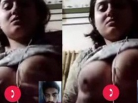 Pakistani babe gives a steamy video call update