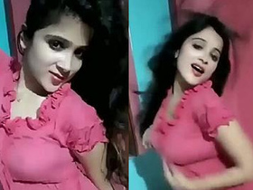 Hot Indian mama's sensual dance will leave you craving more