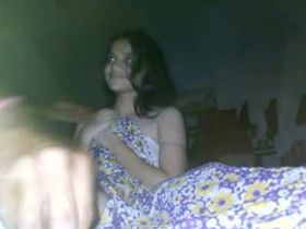 Indian girlfriend gets intimate with her partner