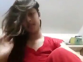Indian college girl flaunts her big natural tits and juicy ass