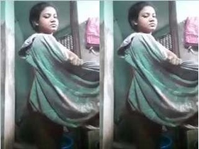 Desi babe gets naked and takes a bath in this video