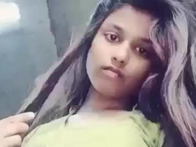Cute girl bares her body in seductive nude video