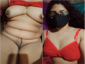 Exclusive video of a pretty Indian girl flaunting her body and pussy