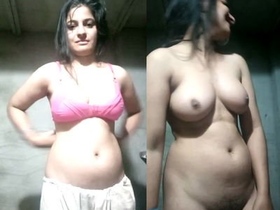 Watch a cute bhabi with a nice body in action