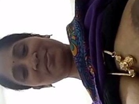 Malayali auntie strips down for a video call