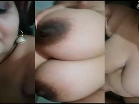 Dehati girl flaunts her big boobs in a selfie video