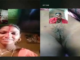 Village wife shows off her sexy pussy on video call