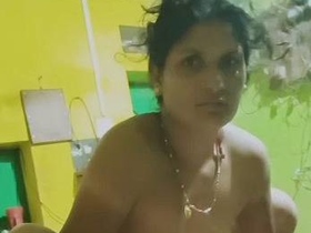 Desi sex tube features Dehati aunty in XXX video