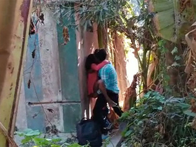 Desi village couple gets naughty in the open air