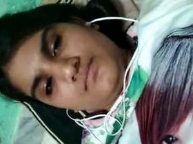Indian babe flaunts her curves during video call
