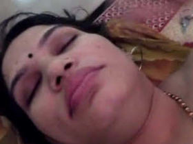 Boudi's Tamil hot sexiness in part 4 video collection