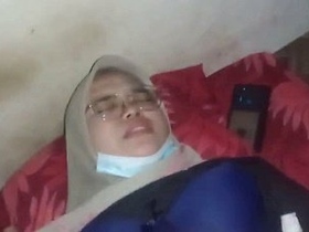 Adorable hijabi babe gets fucked and sucks