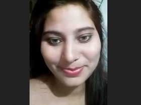 Adorable Indian bhabi in steamy video