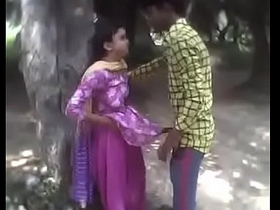 Desi couple gets wild outdoors in this raunchy video