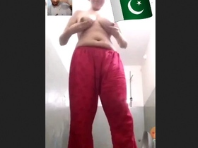 Pakistani couple's steamy bathroom encounter