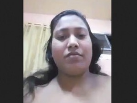 Adorable bhabi's huge pussy in a solo masturbation video